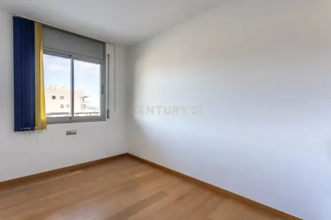 Apartamento de 3 dormitorios en venta en Badalona, Barcelona, Cataluña, Spain № 6897 - foto 28