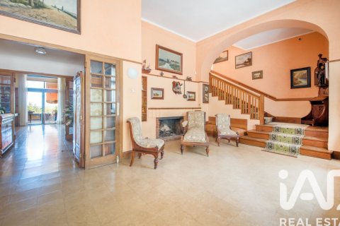 8 bedrooms house for sale in Altafulla, Tarragona, Catalonia, Spain № 4652 - photo 3