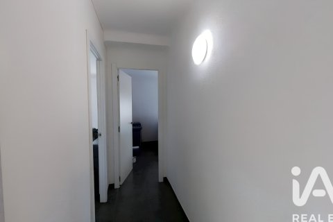 4 bedrooms apartment for sale in Barcelona, Catalonia, Spain № 4656 - photo 22