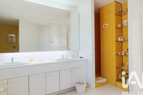 6 bedrooms house for sale in Torredembarra, Tarragona, Catalonia, Spain № 4653 - photo 23