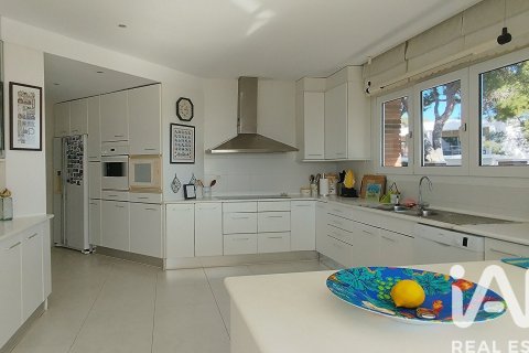 6 bedrooms house for sale in Torredembarra, Tarragona, Catalonia, Spain № 4653 - photo 13