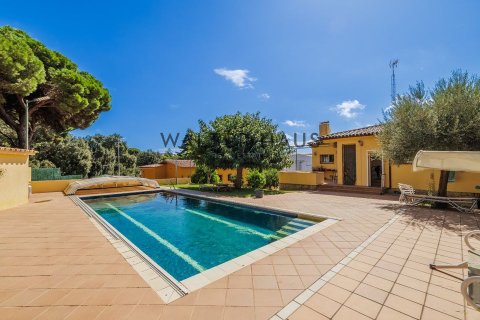 Вилла с 5 спальнями в Кастель-Пладжа-д'Аро, Герона, Каталония, Испания № 2200