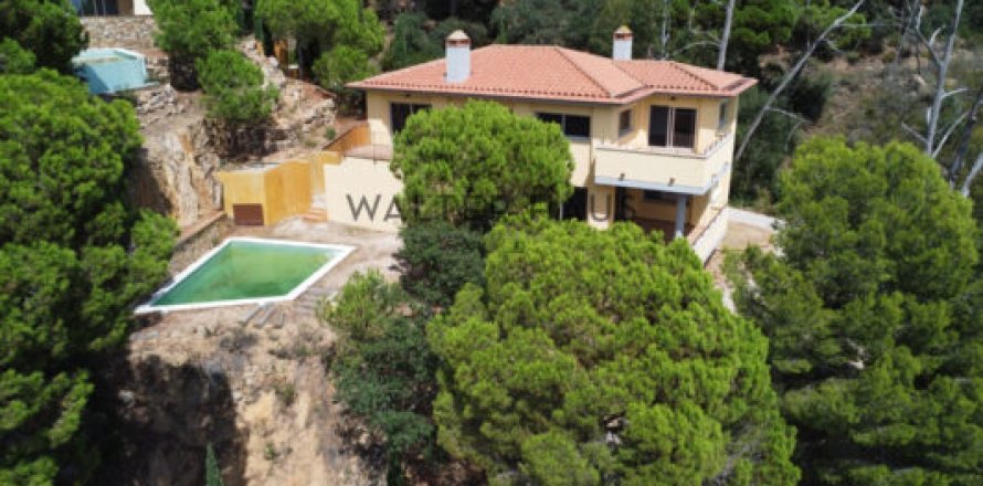 4 chambres house à vendre à Sant Feliu de Guixols, Girona, Catalonia, Spain № 2201