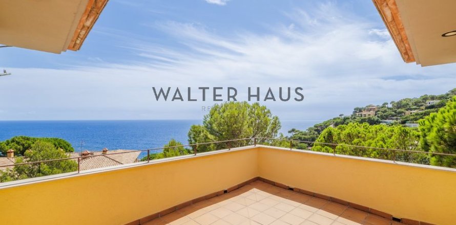 Вилла с 8 спальнями в Сант-Фелиу-де-Гиксолс, Герона, Каталония, Испания № 2199