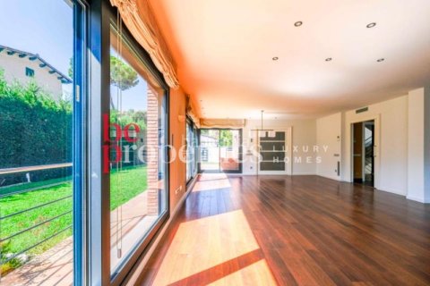 Купить дом в Сан-Кугат-дель-Вальес, Испания с 6 спален, 550м², № 2241 - фото 16