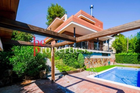 Купить дом в Сан-Кугат-дель-Вальес, Испания с 6 спален, 550м², № 2242 - фото 10