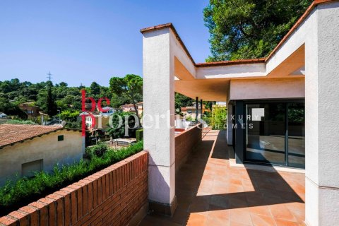 Купить дом в Сан-Кугат-дель-Вальес, Испания с 6 спален, 589м², № 2240 - фото 12