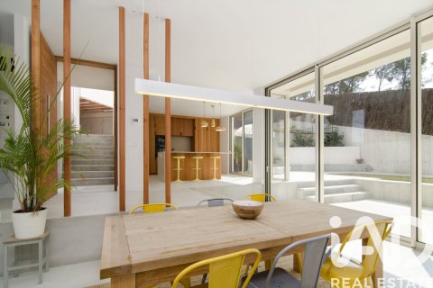 4 bedrooms house for sale in Sant Pere de Ribes, Barcelona, Catalonia, Spain № 7463 - photo 18