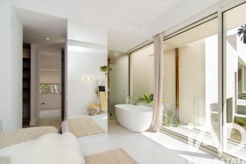 4 bedrooms house for sale in Sant Pere de Ribes, Barcelona, Catalonia, Spain № 7463 - photo 11