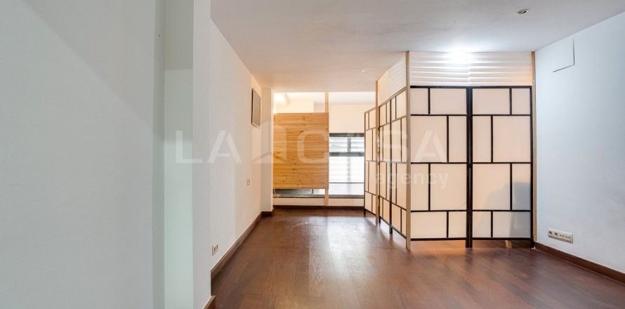 Квартира с 2 спальнями в Грасие, Барселона, Каталония, Испания № 2027