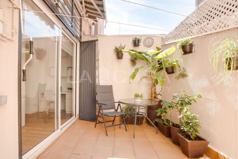 Квартира с 3 спальнями в Л'Оспиталет-де-Льобрегате, Барселона, Каталония, Испания № 2028