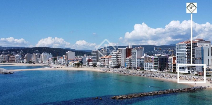 Apartamento de 3 dormitorios en venta en Calonge, Gerona, Cataluña, Spain № 2706