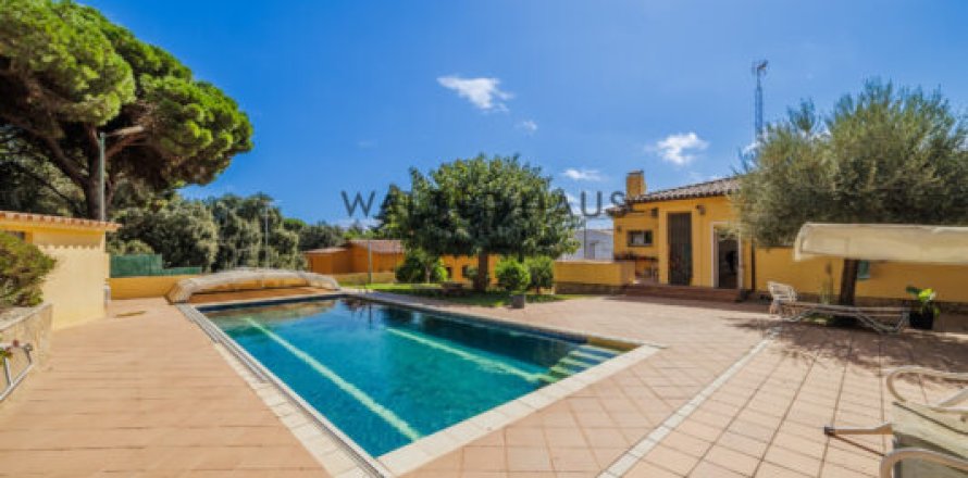 Дом с 5 спальнями в Кастель-Пладжа-д'Аро, Герона, Каталония, Испания № 2211