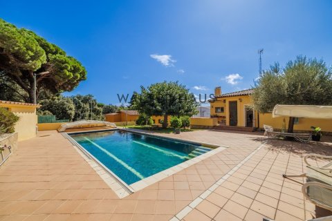 Дом с 5 спальнями в Кастель-Пладжа-д'Аро, Герона, Каталония, Испания № 2207