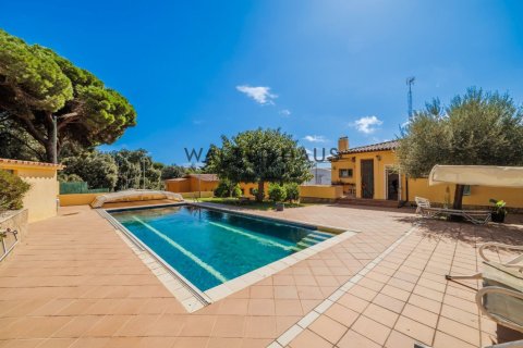 Дом с 5 спальнями в Кастель-Пладжа-д'Аро, Герона, Каталония, Испания № 2206