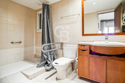 Купить квартиру в Барселона, Испания с 6 спален, 252м², № 7835 - фото 2