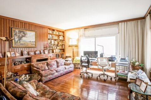 Купить квартиру в Барселона, Испания с 6 спален, 252м², № 7835 - фото 9