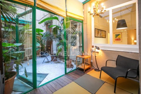 Купить квартиру в Барселона, Испания с 1 спальня, 84м², № 7833 - фото 24