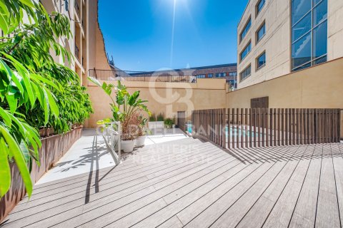 Купить квартиру в Барселона, Испания с 3 спальни, 106м², № 7837 - фото 2
