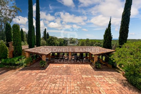 10 bedrooms house for sale in Caldes de Malavella, Girona, Catalonia, Spain № 6058 - photo 11