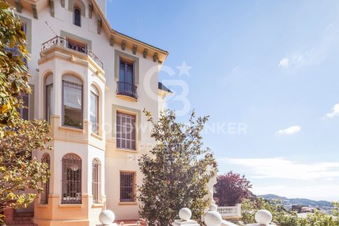 Дом с 6 спальнями в Барселоне, Каталония, Испания № 6052