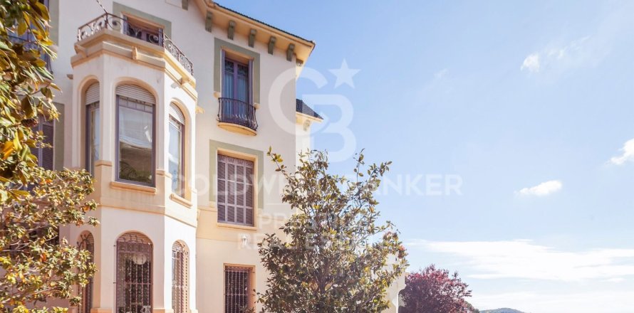 6 bedrooms house for sale in Barcelona, Catalonia, Spain № 6052
