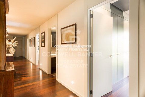 5 bedrooms apartment for sale in Barcelona, Catalonia, Spain № 6053 - photo 12