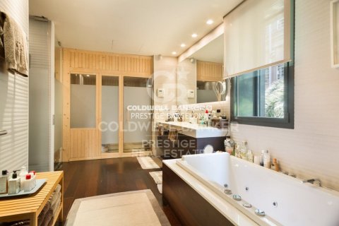 5 bedrooms apartment for sale in Barcelona, Catalonia, Spain № 6053 - photo 17