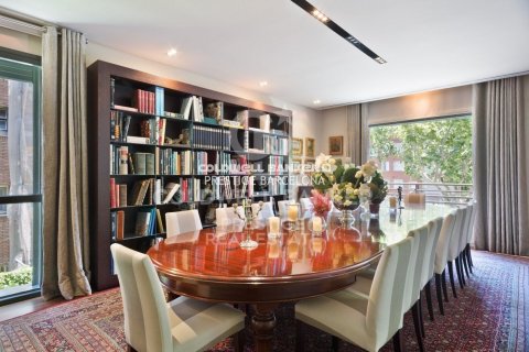 5 bedrooms apartment for sale in Barcelona, Catalonia, Spain № 6053 - photo 8