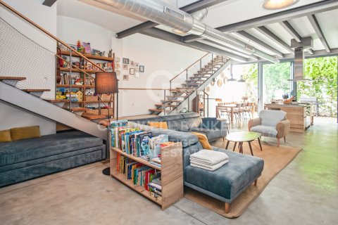 3 bedrooms duplex for sale in Badalona, Barcelona, Catalonia, Spain № 5657