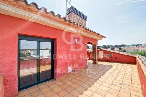 4 bedrooms house for sale in L'Escala, Girona, Catalonia, Spain № 5653 - photo 3