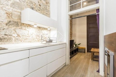 Купить квартиру в Старый город, Барселона, Испания с 2 спальни, 85м², № 2739 - фото 13