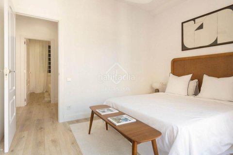 Купить квартиру в Старый город, Барселона, Испания с 3 спальни, 156м², № 2738 - фото 29