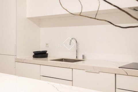 Купить квартиру в Старый город, Барселона, Испания с 3 спальни, 156м², № 2738 - фото 12