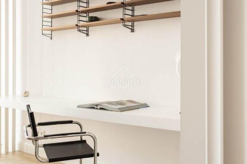 Купить квартиру в Старый город, Барселона, Испания с 3 спальни, 156м², № 2738 - фото 6