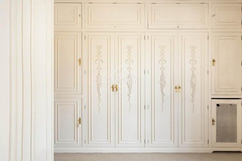 Купить квартиру в Барселона, Испания с 5 спален, 300м², № 2740 - фото 22