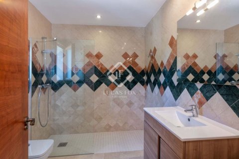 Купить дом в Калонже, Испания с 4 спальни, 320м², № 2743 - фото 12