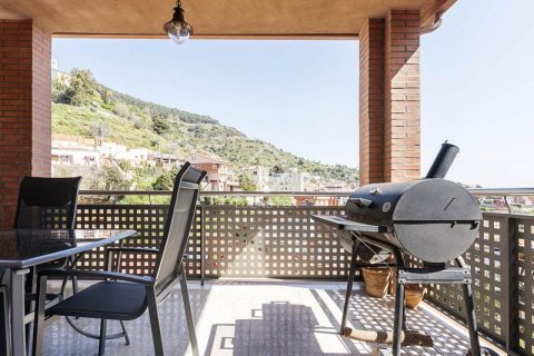 Купить дом в Орта-Гинардо, Барселона, Испания с 6 спален, 288м², № 2742 - фото 3