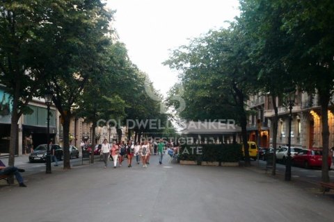 128 m² commercial property à louer à Barcelona, Catalonia, Spain № 6158 - photo 3