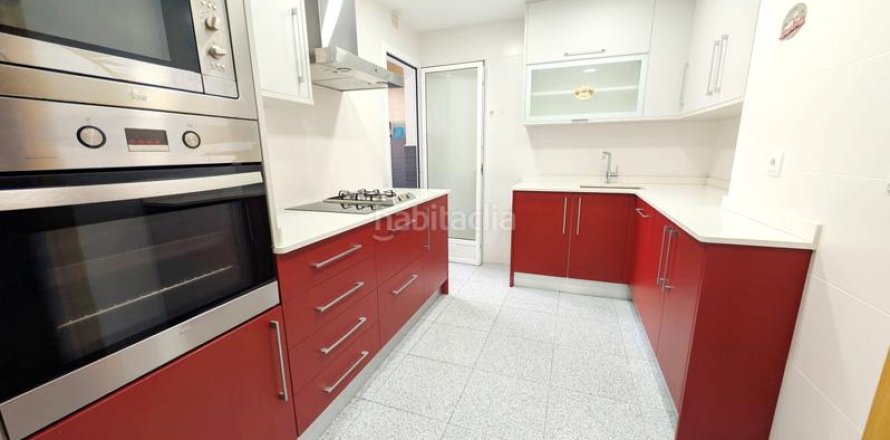 Квартира с 4 спальнями в Сантс-Монтжуике, Барселона, Каталония, Испания № 1967