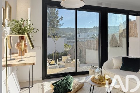 4 bedrooms apartment for sale in Sant Pere de Ribes, Barcelona, Catalonia, Spain № 4723 - photo 2