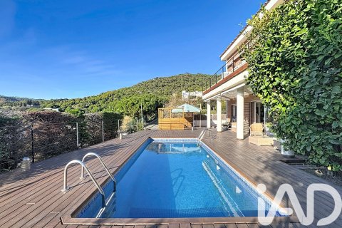 6 bedrooms house for sale in Teia, Barcelona, Catalonia, Spain № 4728 - photo 6