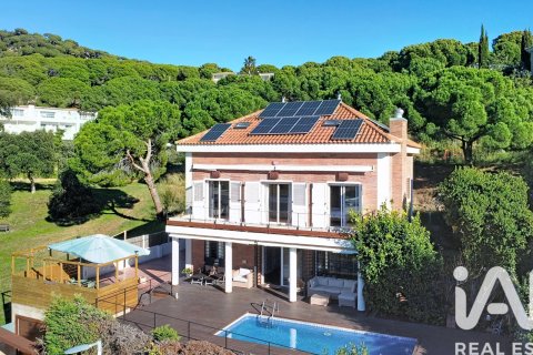 6 bedrooms house for sale in Teia, Barcelona, Catalonia, Spain № 4728