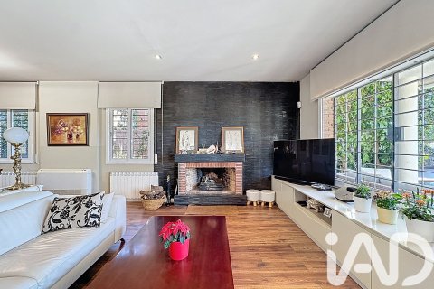 6 bedrooms house for sale in Teia, Barcelona, Catalonia, Spain № 4728 - photo 28