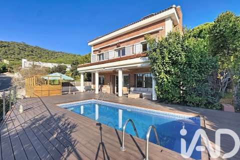 6 bedrooms house for sale in Teia, Barcelona, Catalonia, Spain № 4728 - photo 4