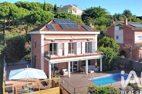6 bedrooms house for sale in Teia, Barcelona, Catalonia, Spain № 4728 - photo 2