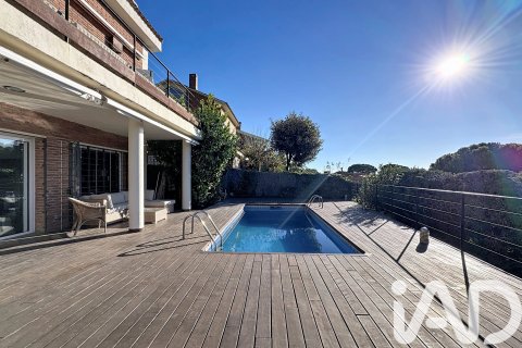 6 bedrooms house for sale in Teia, Barcelona, Catalonia, Spain № 4728 - photo 27