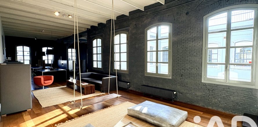 Пентхаус с 2 спальнями в Барселоне, Каталония, Испания № 4722