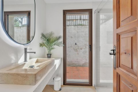 Купить дом в Льяфранк, Испания с 5 комнат, № 1645 - фото 23