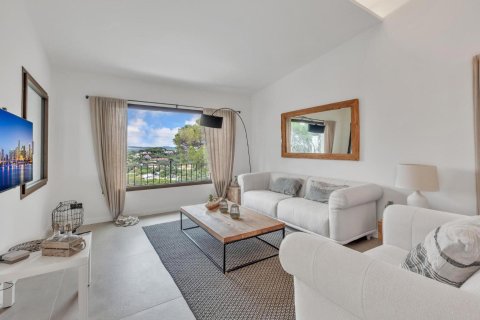 Купить дом в Льяфранк, Испания с 5 комнат, № 1645 - фото 8